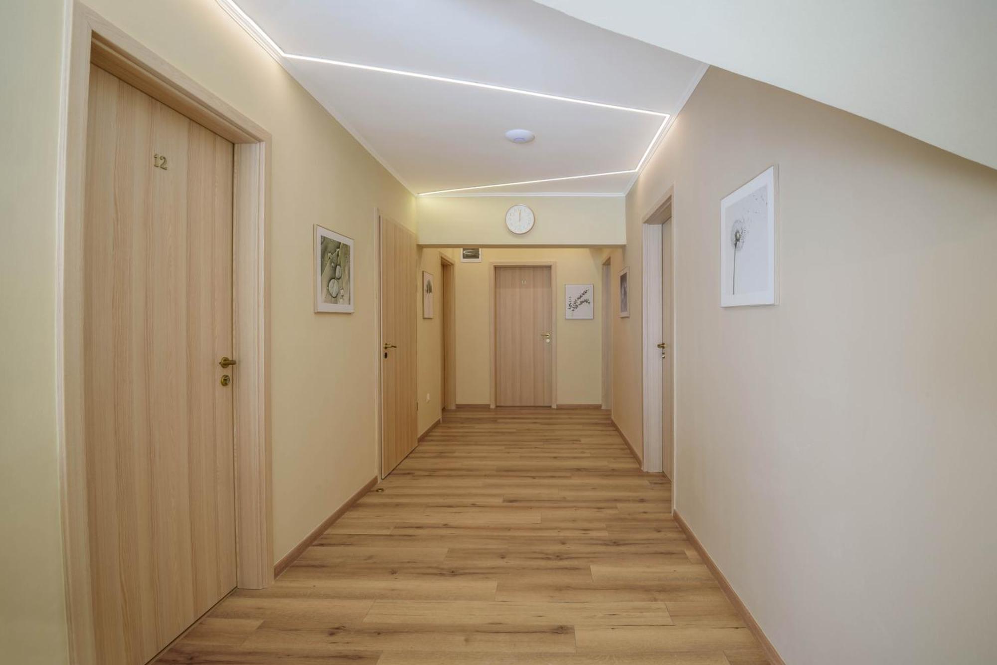 Palmy Apartmanhouse Maglod Exterior foto