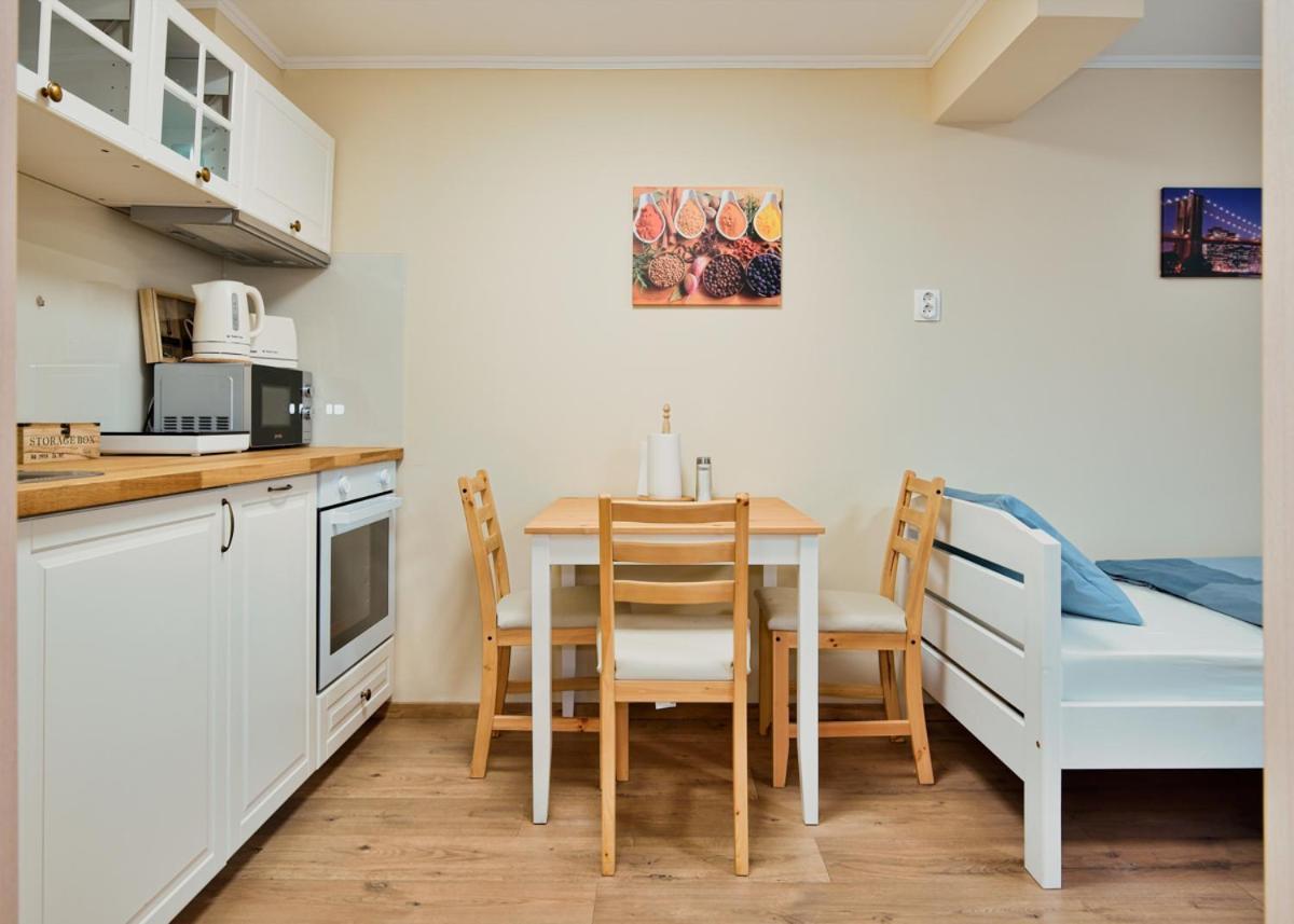 Palmy Apartmanhouse Maglod Exterior foto