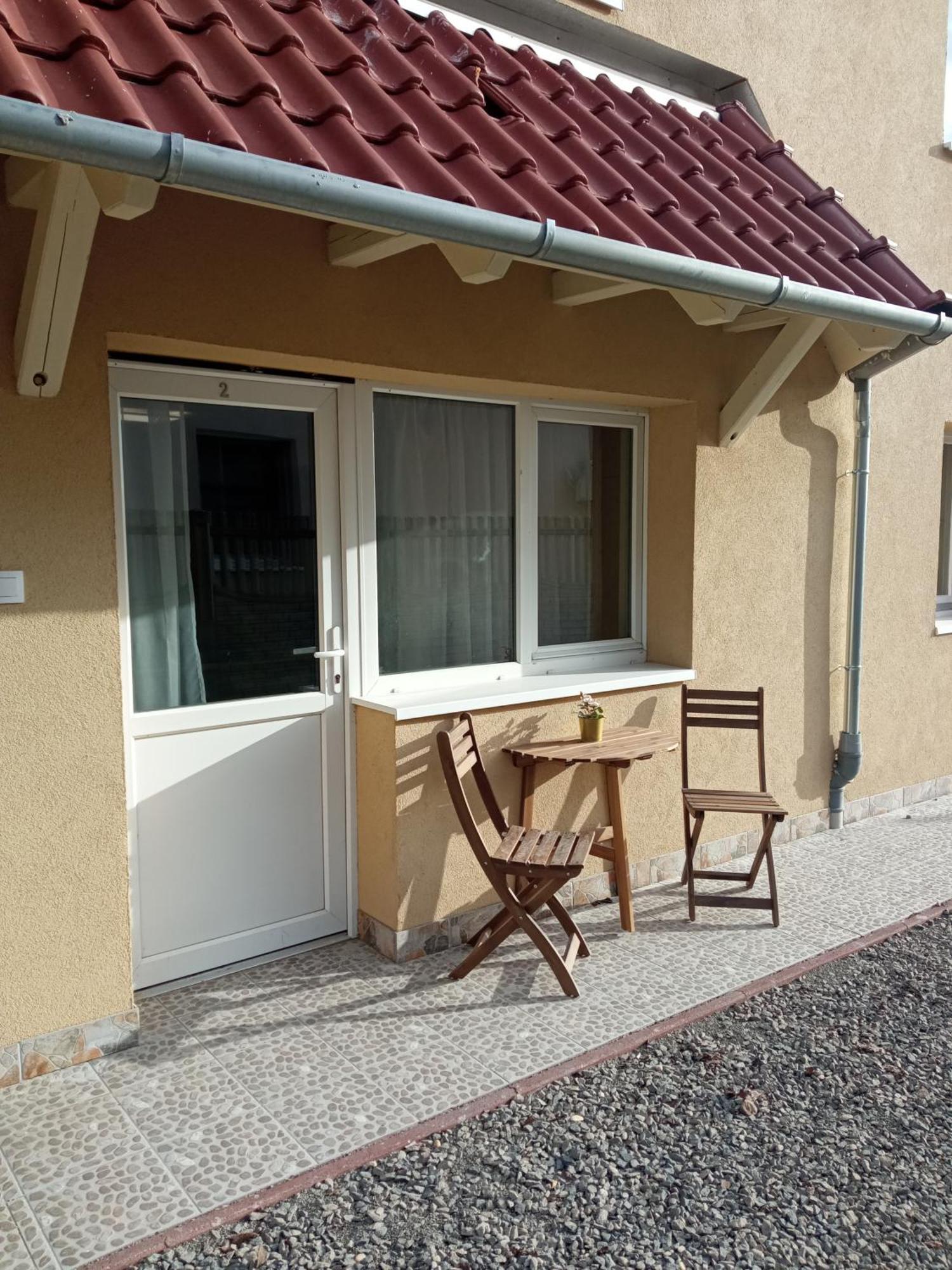 Palmy Apartmanhouse Maglod Exterior foto